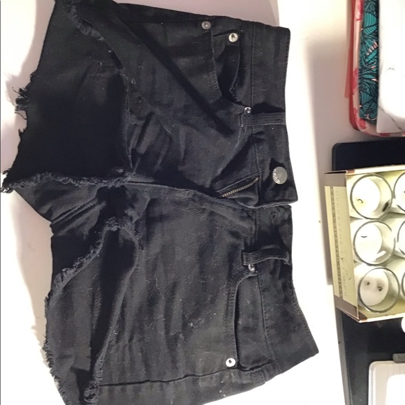 Black Cutoff Jean Shorts - Picture 1 of 3